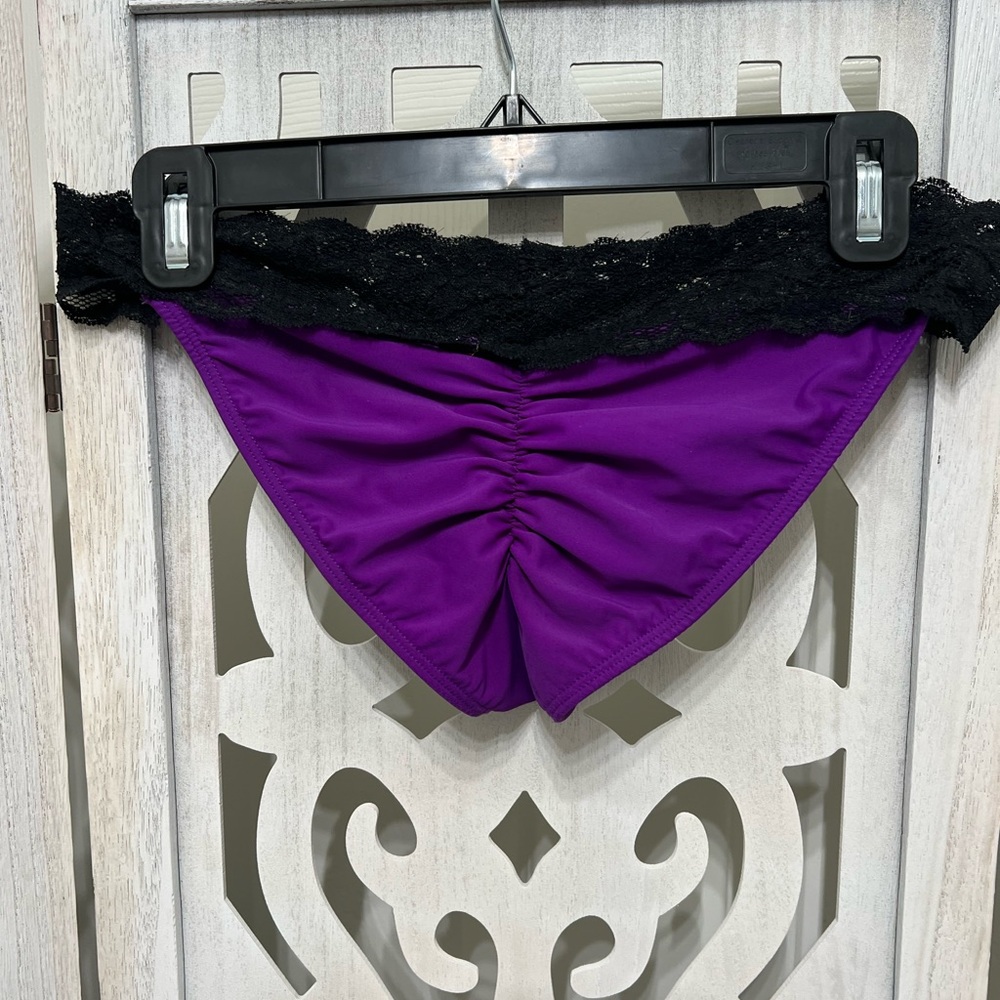 Daisy Beachwear Purple with Black Lace Band Bikini Bottom Scrunch - Picture 3 of 4